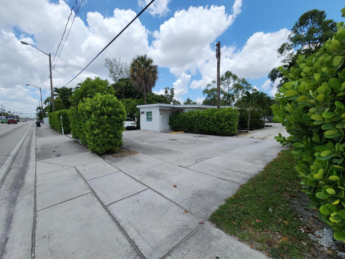 Private Aparment Studio In The Hard Of Miami Unit # 6 Opa-locka エクステリア 写真